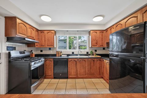 Photo 13 at 1038 Arnot Road, Nepean (Courtland Park), Ottawa