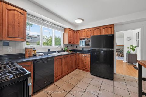 Photo 14 at 1038 Arnot Road, Nepean (Courtland Park), Ottawa