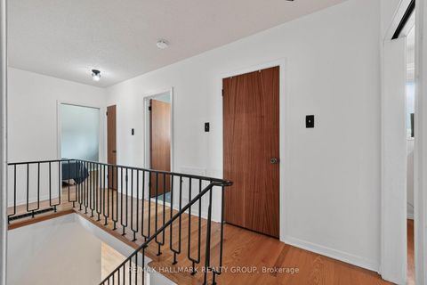 Photo 18 at 1038 Arnot Road, Nepean (Courtland Park), Ottawa