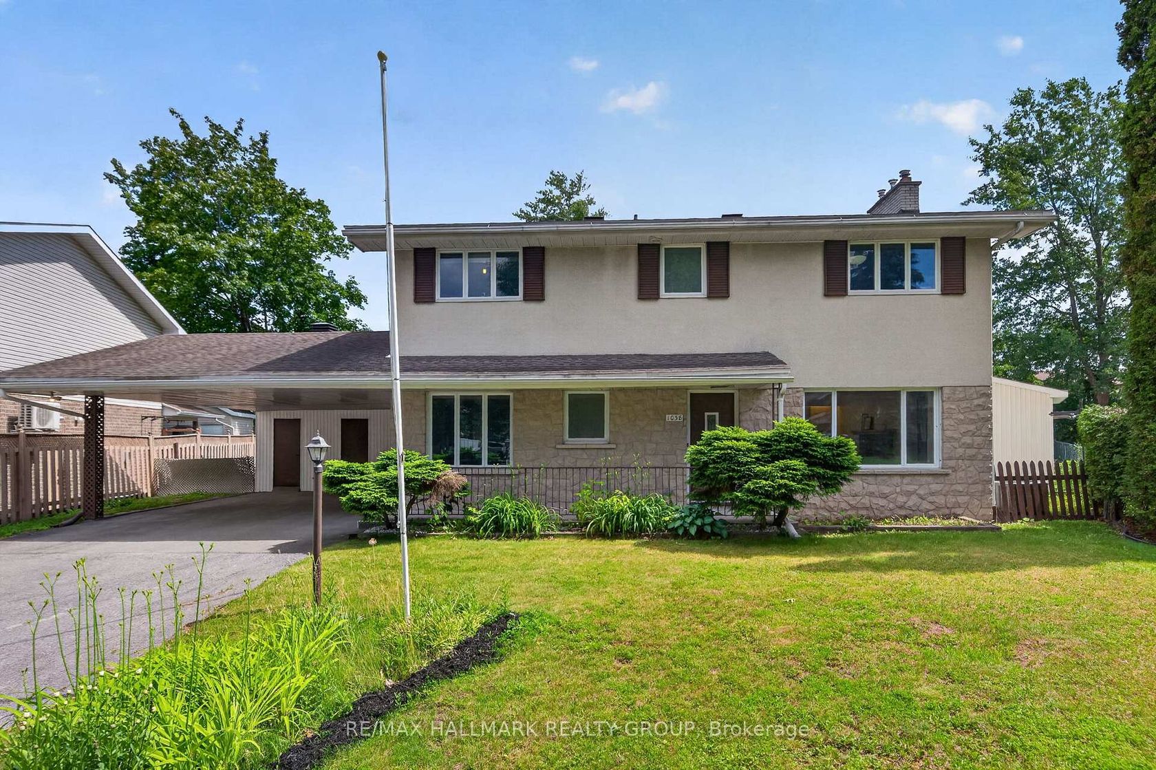 1038 Arnot Road, Nepean (Courtland Park), Ottawa 