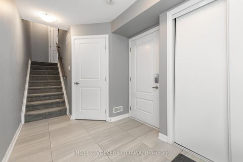 Photo 4 at 517 Galmoy Way, Nepean (Half Moon Bay), Ottawa