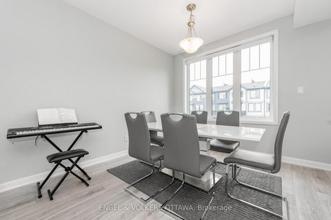 Photo 10 at 517 Galmoy Way, Nepean (Half Moon Bay), Ottawa
