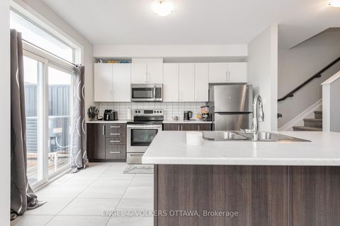 Photo 13 at 517 Galmoy Way, Nepean (Half Moon Bay), Ottawa