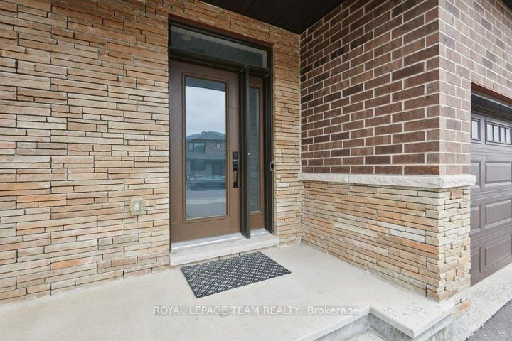 Photo 1 at 784 Cappamore Drive, Nepean (Half Moon Bay), Ottawa