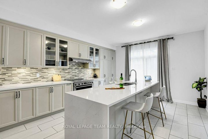 Photo 8 at 784 Cappamore Drive, Nepean (Half Moon Bay), Ottawa