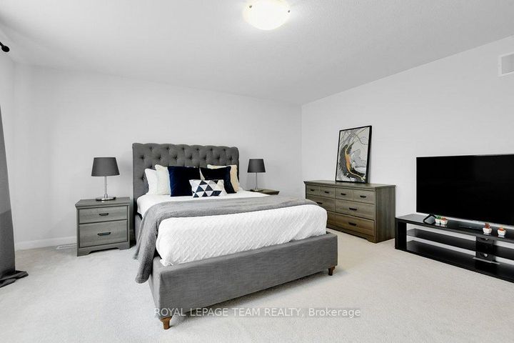 Photo 13 at 784 Cappamore Drive, Nepean (Half Moon Bay), Ottawa