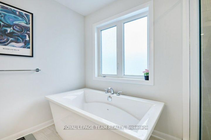 Photo 19 at 784 Cappamore Drive, Nepean (Half Moon Bay), Ottawa