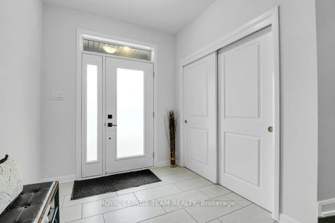 Photo 2 at 784 Cappamore Drive, Nepean (Half Moon Bay), Ottawa
