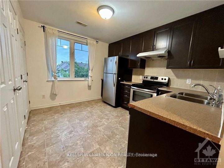 Photo 1 at 146 Urbancrest Private, Nepean (Stonebridge), Ottawa