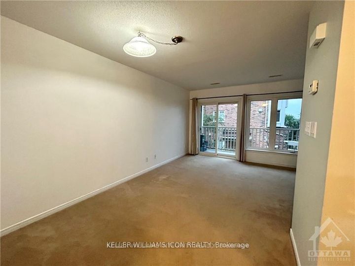 Photo 3 at 146 Urbancrest Private, Nepean (Stonebridge), Ottawa