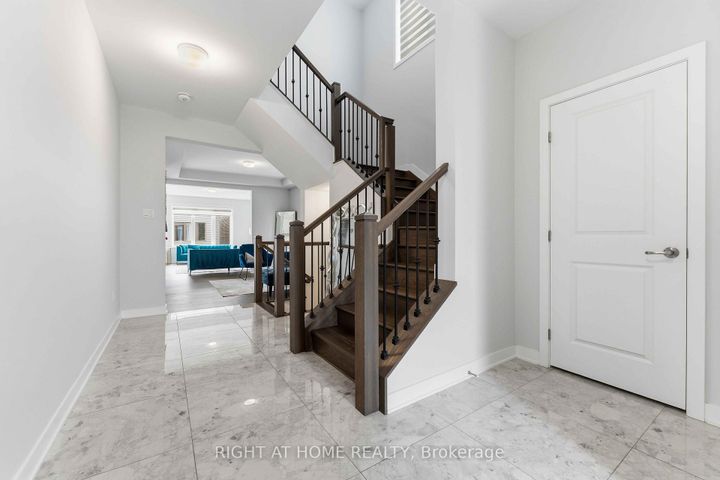 Photo 17 at 105 Alamo Street, Nepean (Half Moon Bay), Ottawa