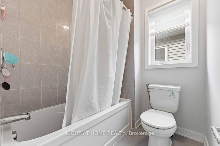 Photo 37 at 105 Alamo Street, Nepean (Half Moon Bay), Ottawa