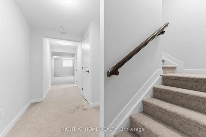 Photo 38 at 105 Alamo Street, Nepean (Half Moon Bay), Ottawa