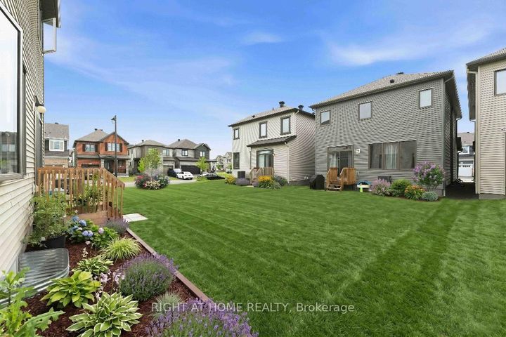 Photo 43 at 105 Alamo Street, Nepean (Half Moon Bay), Ottawa