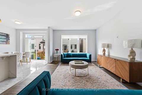 Photo 3 at 105 Alamo Street, Nepean (Half Moon Bay), Ottawa