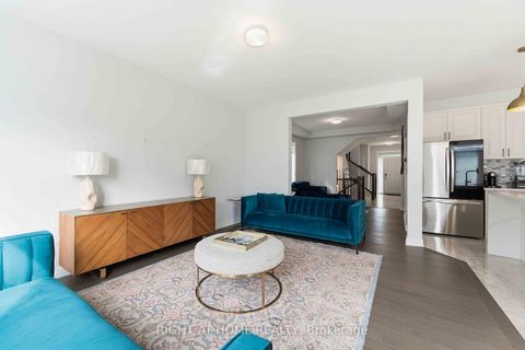 Photo 5 at 105 Alamo Street, Nepean (Half Moon Bay), Ottawa