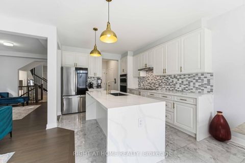 Photo 10 at 105 Alamo Street, Nepean (Half Moon Bay), Ottawa