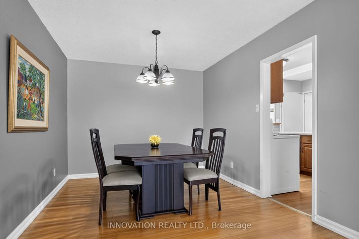 Photo 7 at 13 Dorland Crescent, Nepean (Lynwood Village), Ottawa