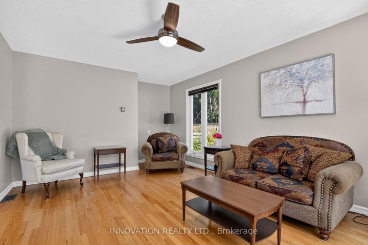 Photo 18 at 13 Dorland Crescent, Nepean (Lynwood Village), Ottawa
