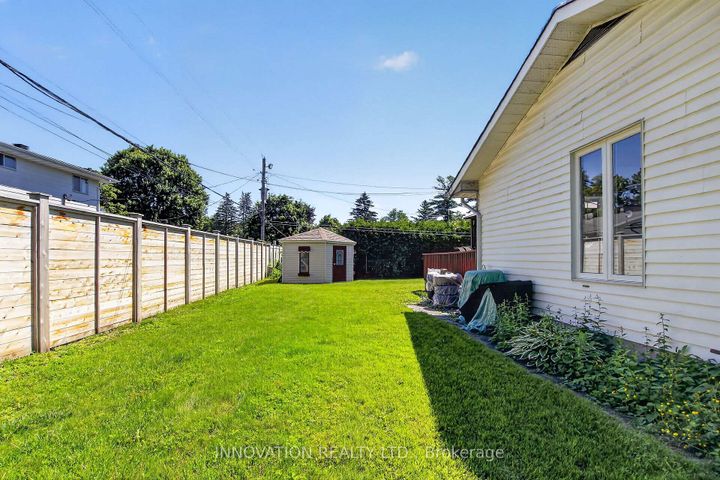 Photo 37 at 13 Dorland Crescent, Nepean (Lynwood Village), Ottawa