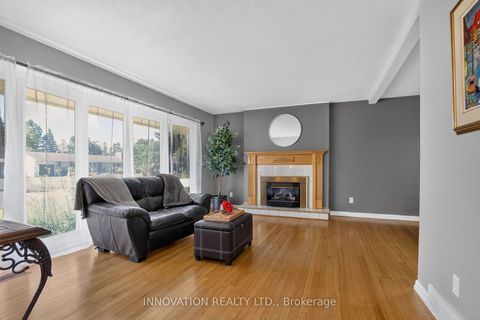 Photo 3 at 13 Dorland Crescent, Nepean (Lynwood Village), Ottawa