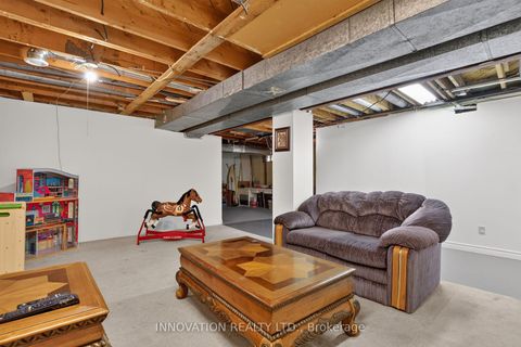 Photo 32 at 13 Dorland Crescent, Nepean (Lynwood Village), Ottawa