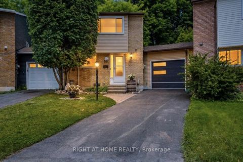 Photo 1 at 30 Berkshire Way, Nepean (Pheasant Run), Ottawa