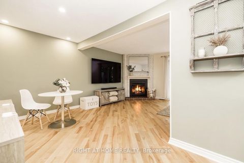 Photo 5 at 30 Berkshire Way, Nepean (Pheasant Run), Ottawa
