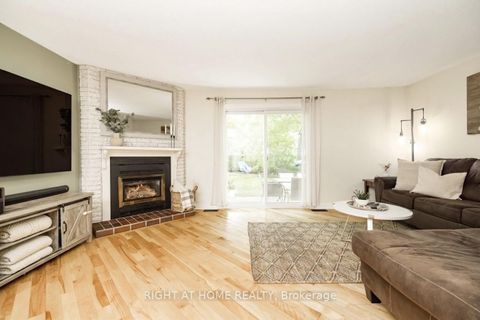 Photo 6 at 30 Berkshire Way, Nepean (Pheasant Run), Ottawa