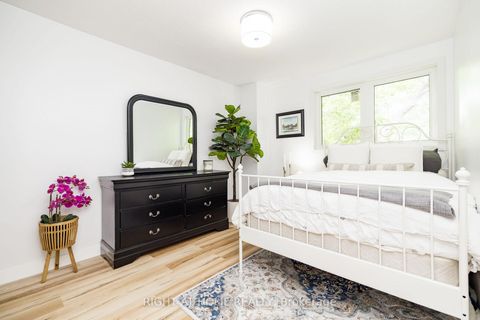 Photo 24 at 30 Berkshire Way, Nepean (Pheasant Run), Ottawa