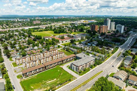 Photo 3 at 311 - 2785 Baseline Road, Nepean (Redwood Park), Ottawa