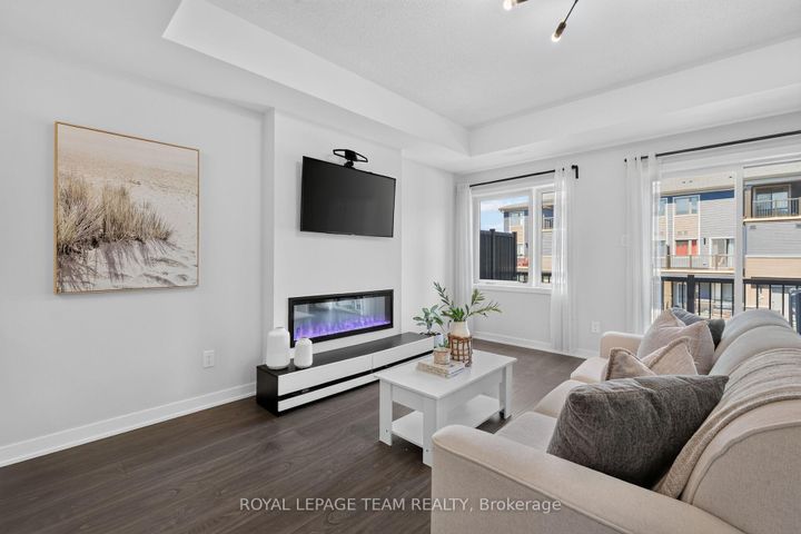 Photo 9 at 218 Parnian Private, Nepean (Half Moon Bay), Ottawa
