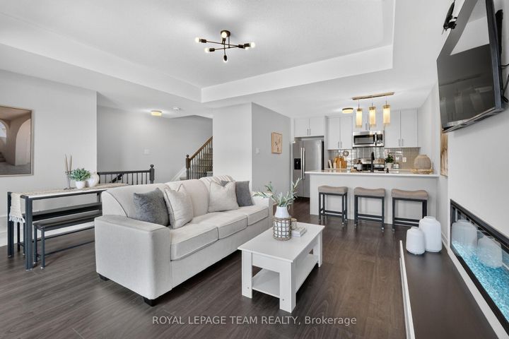 Photo 14 at 218 Parnian Private, Nepean (Half Moon Bay), Ottawa