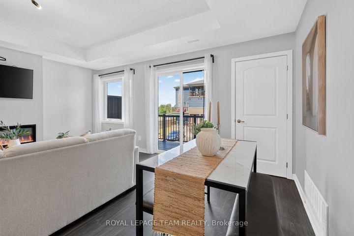 Photo 17 at 218 Parnian Private, Nepean (Half Moon Bay), Ottawa