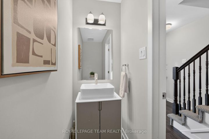 Photo 29 at 218 Parnian Private, Nepean (Half Moon Bay), Ottawa