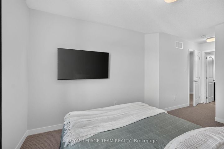 Photo 40 at 218 Parnian Private, Nepean (Half Moon Bay), Ottawa