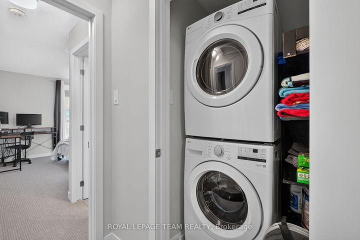 Photo 43 at 218 Parnian Private, Nepean (Half Moon Bay), Ottawa