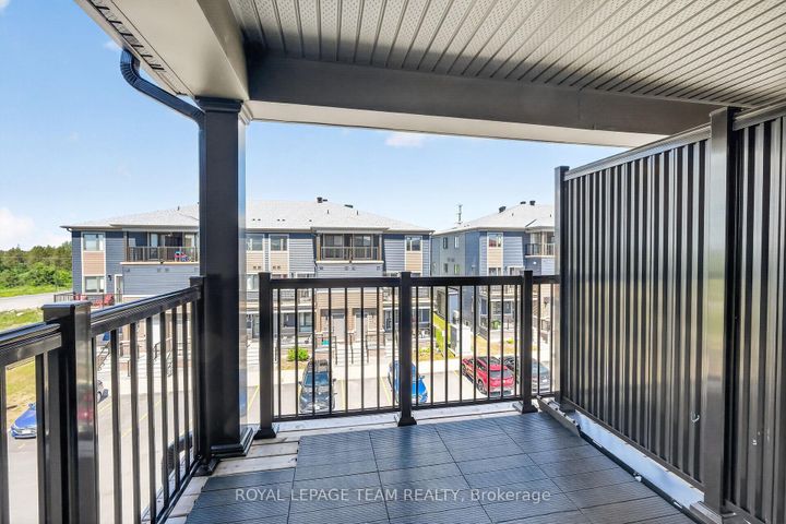 Photo 44 at 218 Parnian Private, Nepean (Half Moon Bay), Ottawa