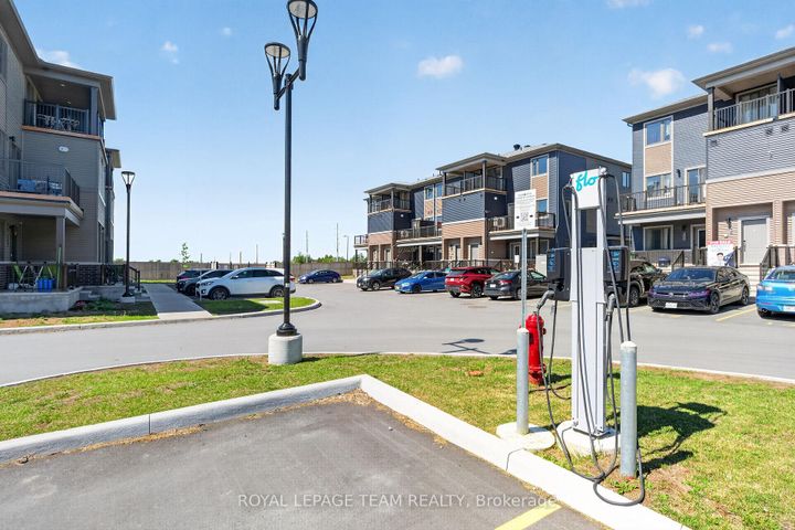 Photo 49 at 218 Parnian Private, Nepean (Half Moon Bay), Ottawa