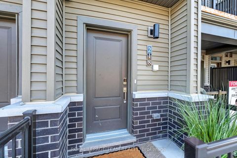 Photo 4 at 218 Parnian Private, Nepean (Half Moon Bay), Ottawa
