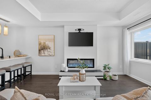 Photo 11 at 218 Parnian Private, Nepean (Half Moon Bay), Ottawa