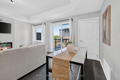 Photo 17 at 218 Parnian Private, Nepean (Half Moon Bay), Ottawa