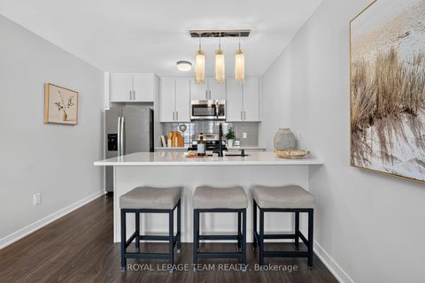 Photo 18 at 218 Parnian Private, Nepean (Half Moon Bay), Ottawa