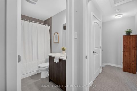 Photo 35 at 218 Parnian Private, Nepean (Half Moon Bay), Ottawa