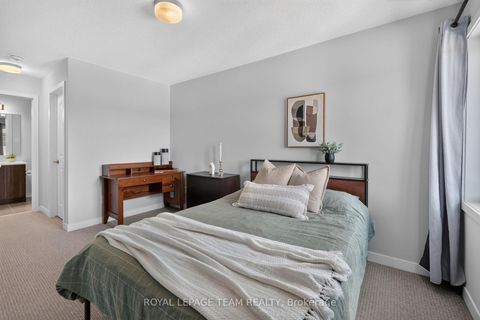 Photo 39 at 218 Parnian Private, Nepean (Half Moon Bay), Ottawa