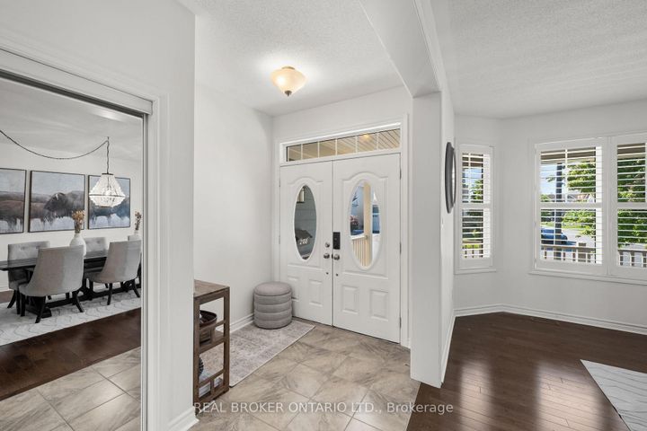 Photo 5 at 2188 Sunset Cove Circle, Nepean (Half Moon Bay), Ottawa