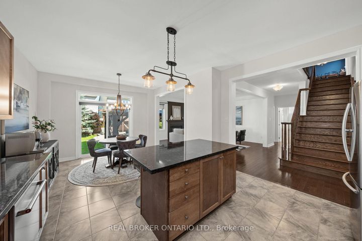 Photo 11 at 2188 Sunset Cove Circle, Nepean (Half Moon Bay), Ottawa