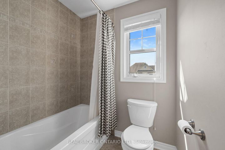 Photo 32 at 2188 Sunset Cove Circle, Nepean (Half Moon Bay), Ottawa