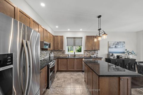 Photo 9 at 2188 Sunset Cove Circle, Nepean (Half Moon Bay), Ottawa