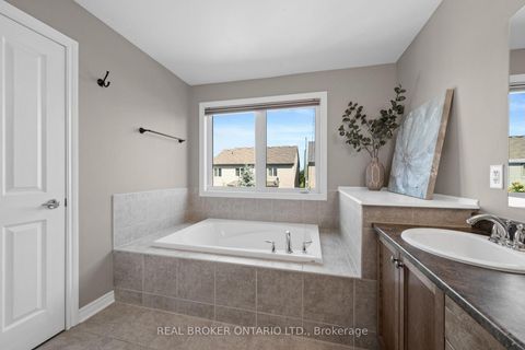 Photo 28 at 2188 Sunset Cove Circle, Nepean (Half Moon Bay), Ottawa